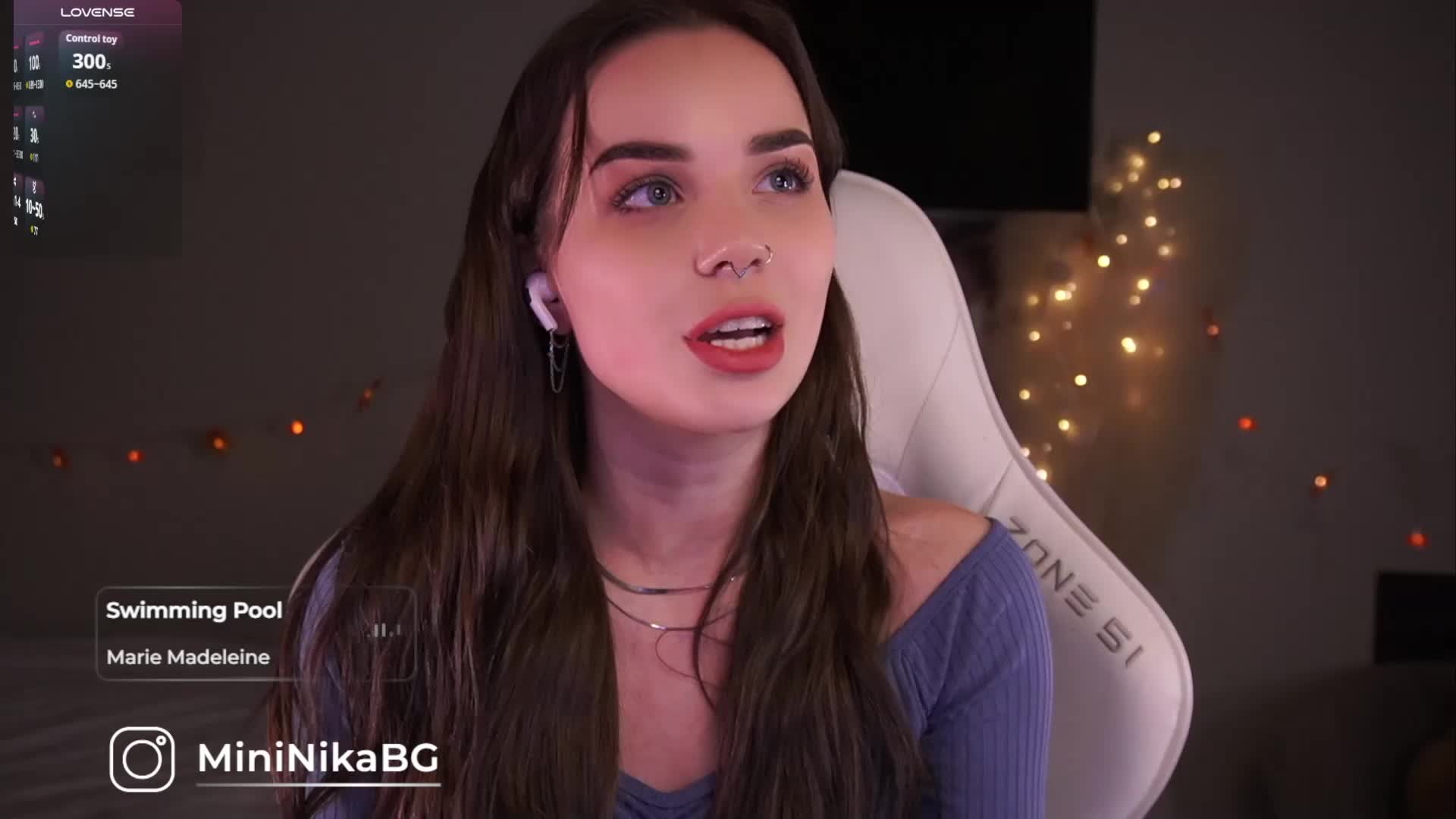 MiniNika Cam Model Chat November 16, 2025