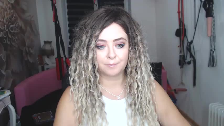 MISSwithDOLLS Cam Model Chat November 16, 2025