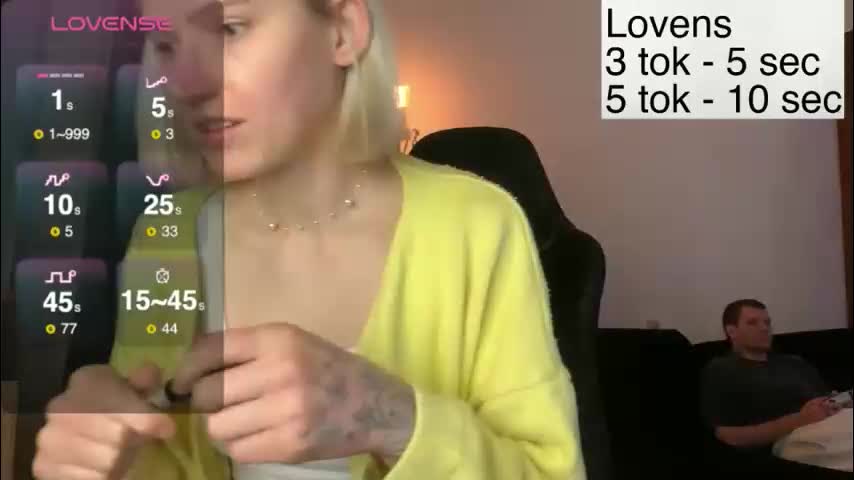 sexy_sweets Cam Model Chat November 17, 2025