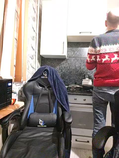 Innokentiy449 Cam Model Chat November 17, 2025