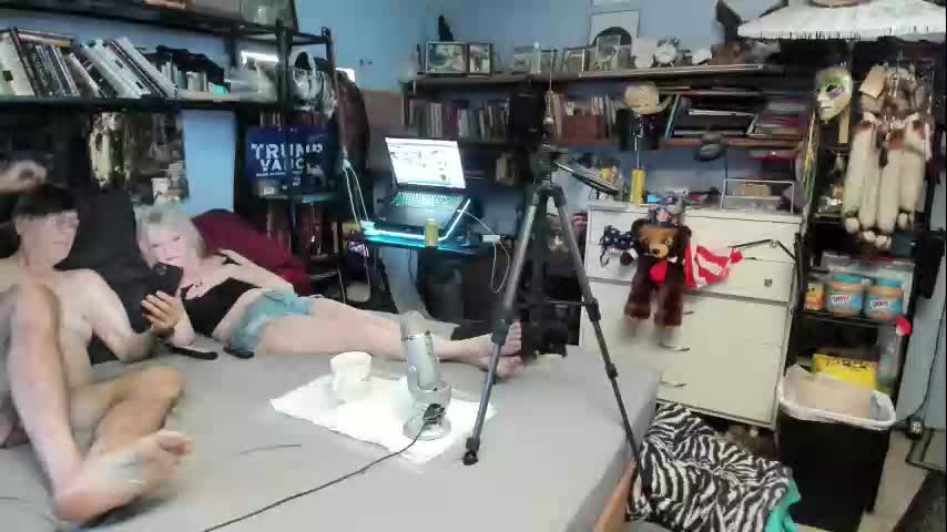 pink_black Cam Model Chat November 17, 2025