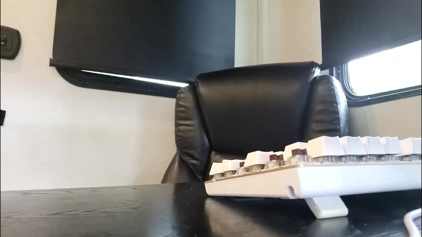 bmorganne420 Cam Model Chat November 17, 2025