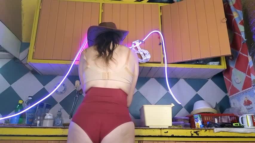 Jony_Marta Cam Model Chat November 17, 2025