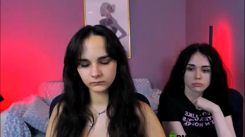 ariana_ross7 Cam Model Chat November 17, 2025