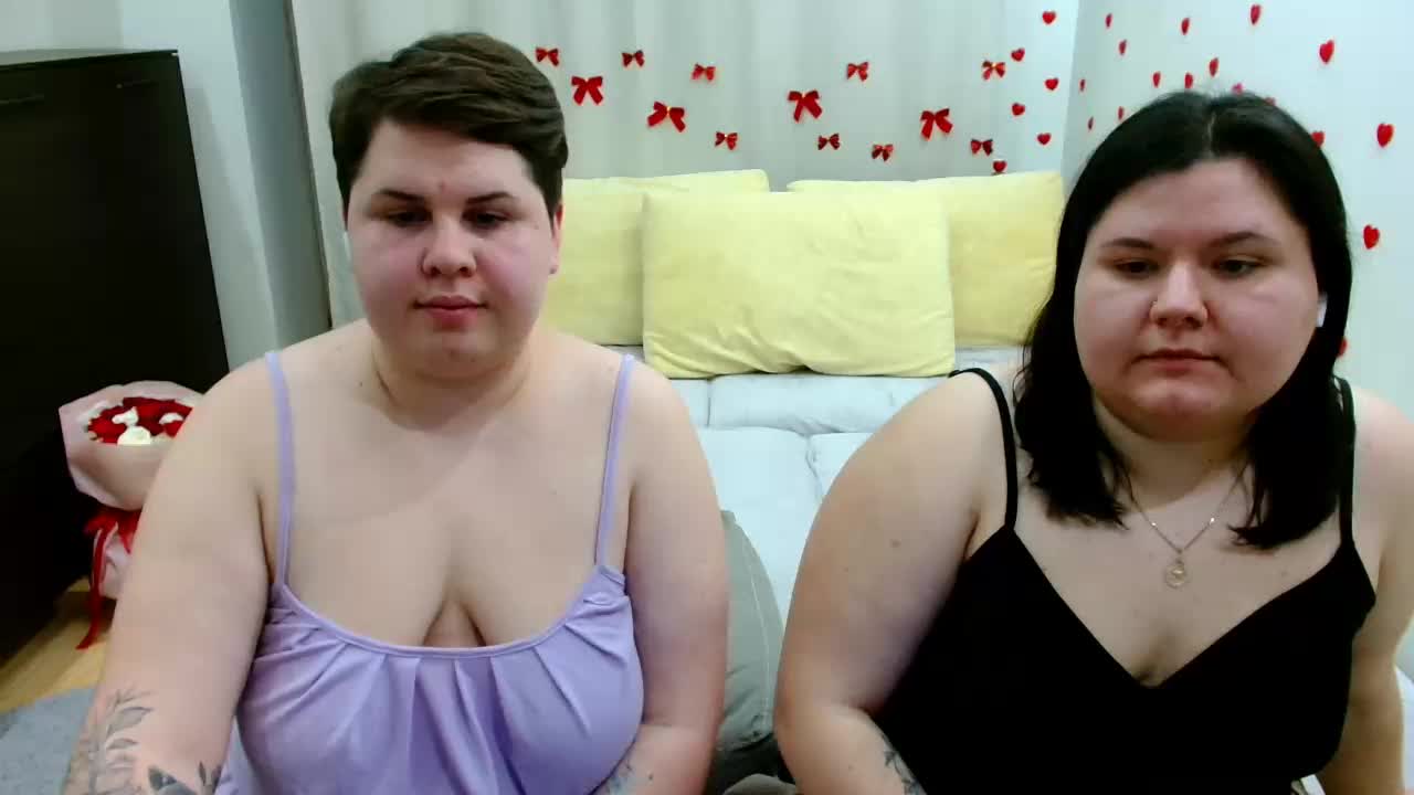 BeckyAndEllen Cam Model Chat November 17, 2025