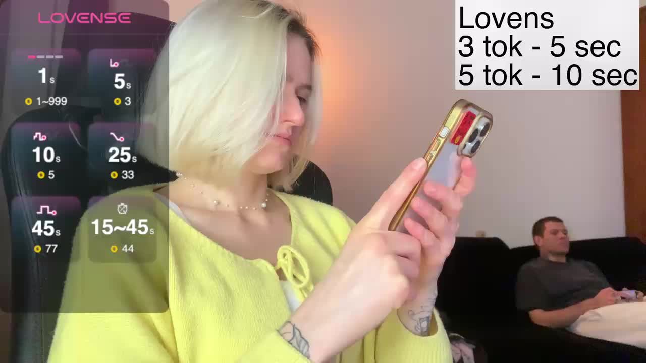 Sexy-Sweets Cam Model Chat November 17, 2025