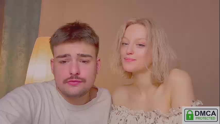 your_molly_mark Cam Model Chat November 17, 2025