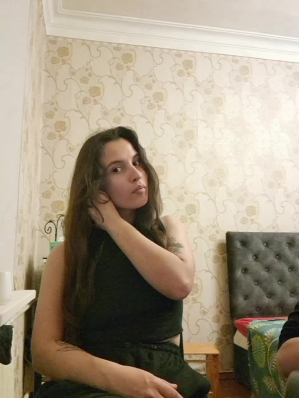 Love_Crew Cam Model Chat November 17, 2025