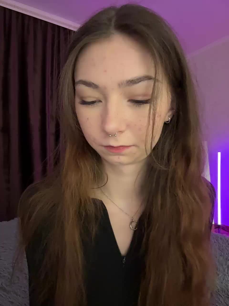 ShyAlya Cam Model Chat November 17, 2025