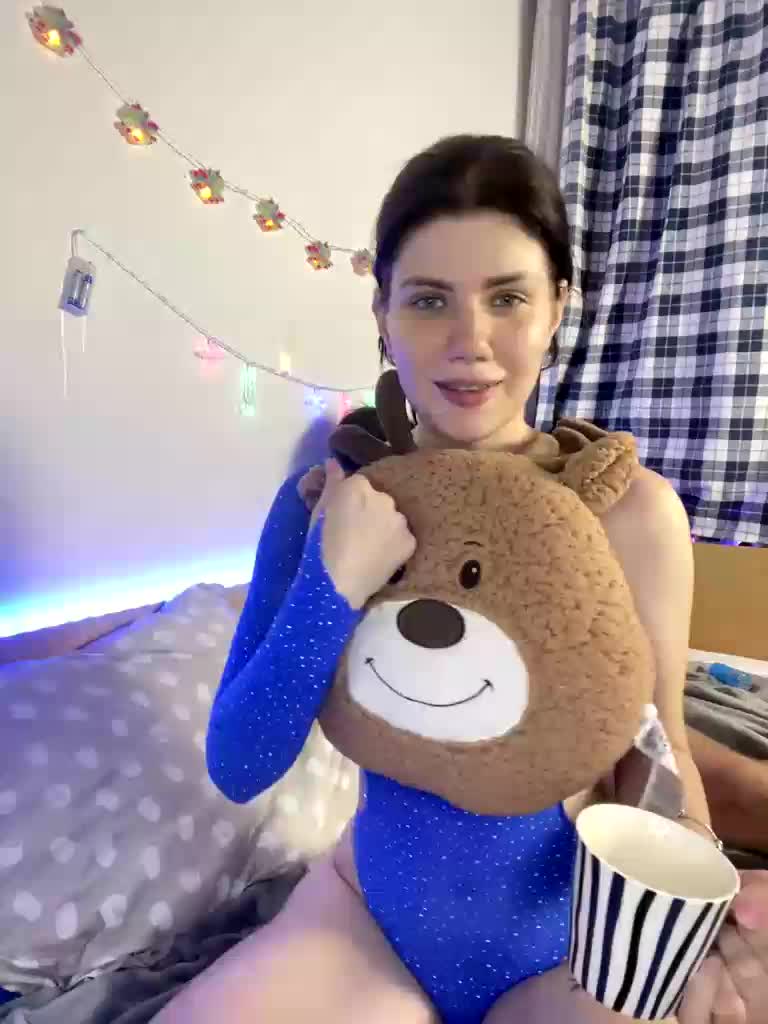 Lex_V_Alise Cam Model Chat November 17, 2025