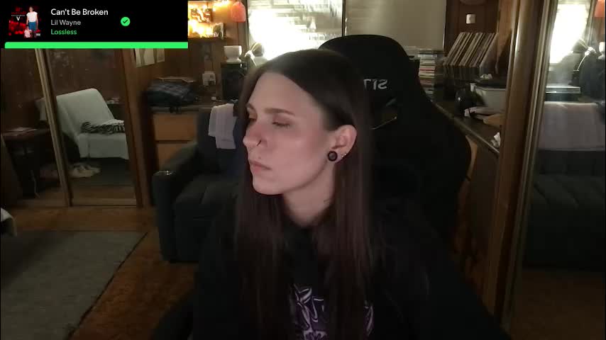 incognitoqueen Cam Model Chat November 17, 2025