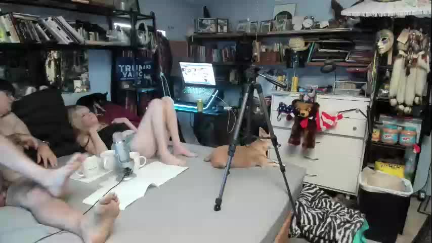 pink_black Cam Model Chat November 17, 2025