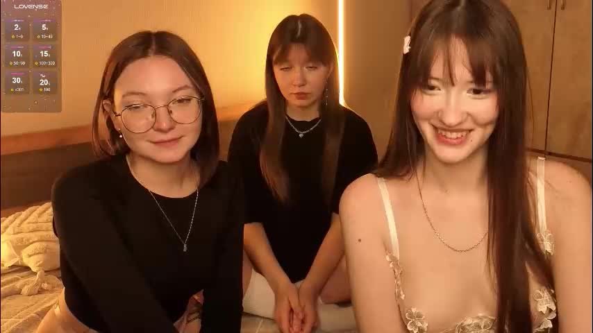 _reverse_gang_ Cam Model Chat November 17, 2025