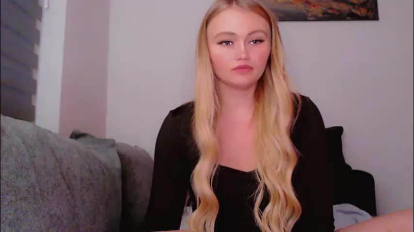 melani_a Cam Model Chat November 17, 2025