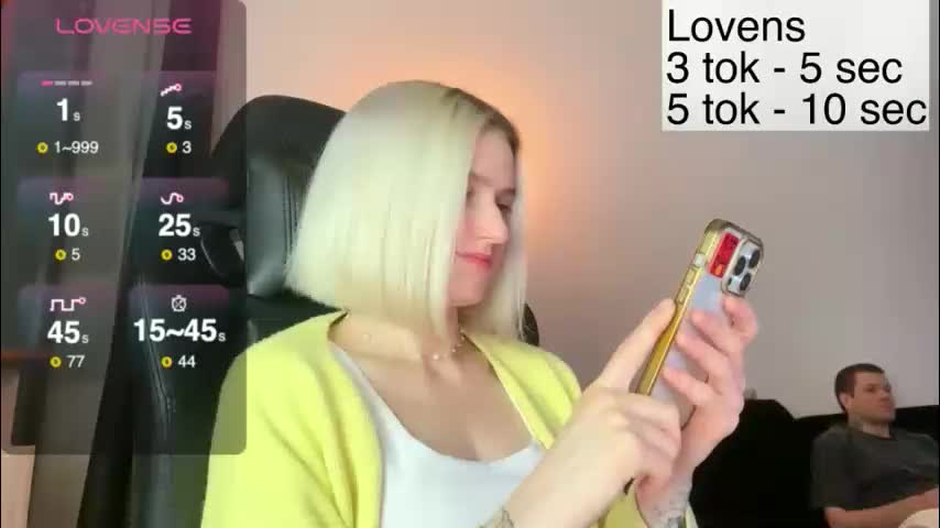 sexy_sweets Cam Model Chat November 17, 2025