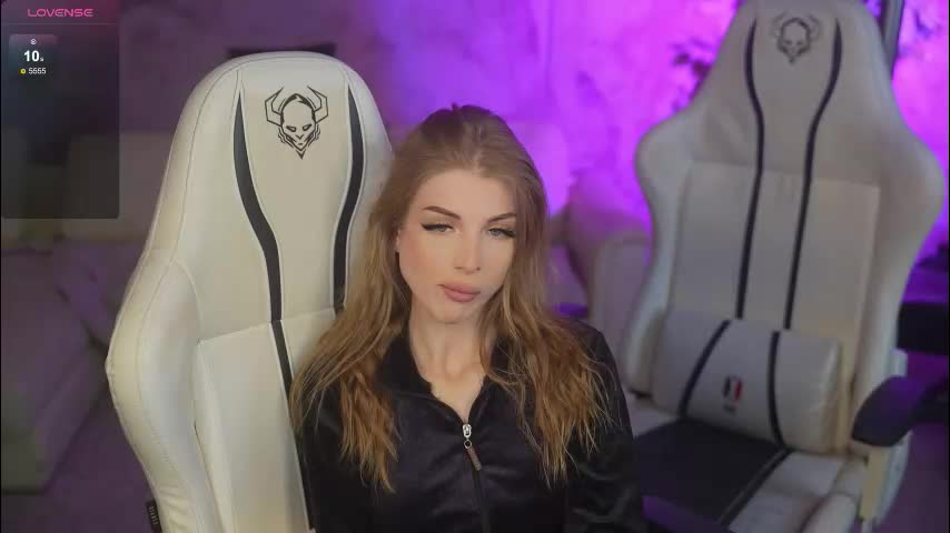 bright_diamonds_054 Cam Model Chat November 17, 2025