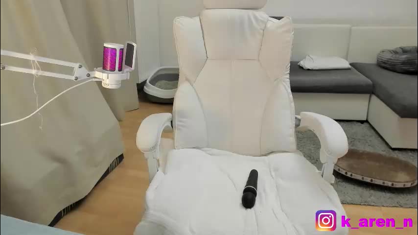 karen0092 Cam Model Chat November 17, 2025