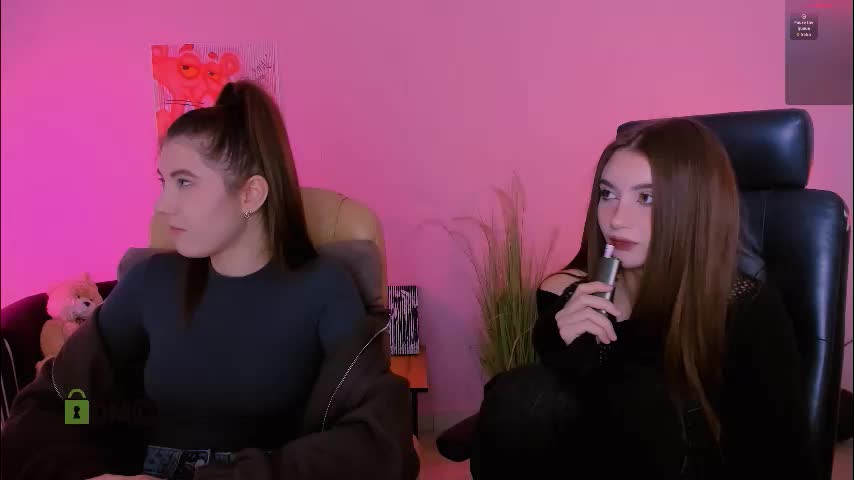 lissa_night Cam Model Chat November 17, 2025