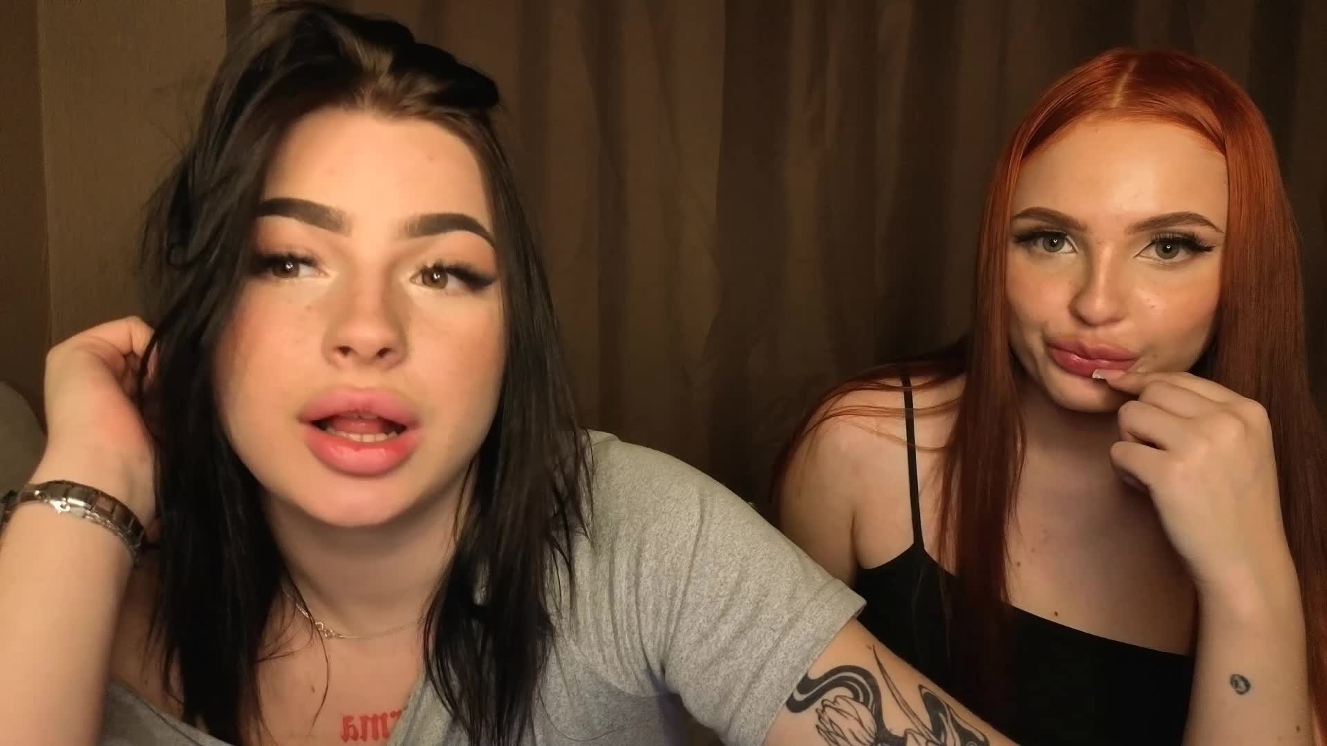 LisaAndDenis Cam Model Chat November 17, 2025