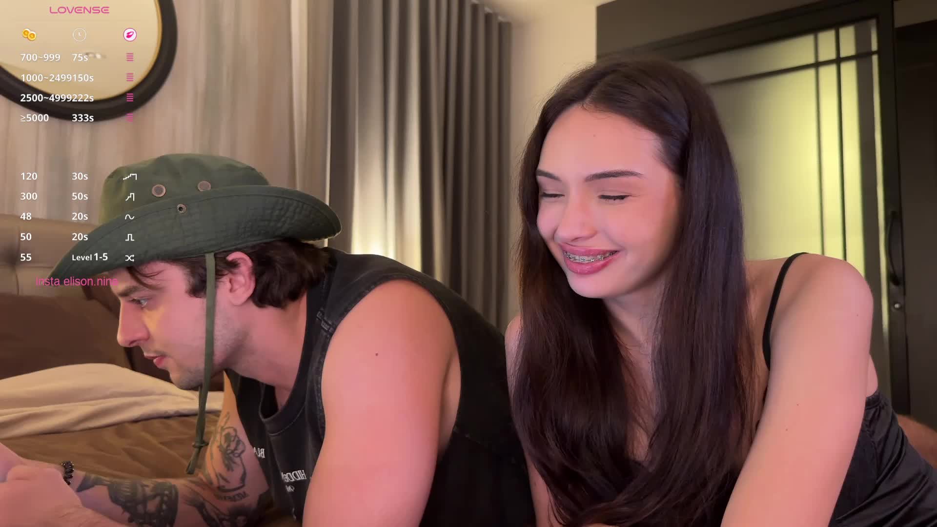 elisonni Cam Model Chat November 17, 2025