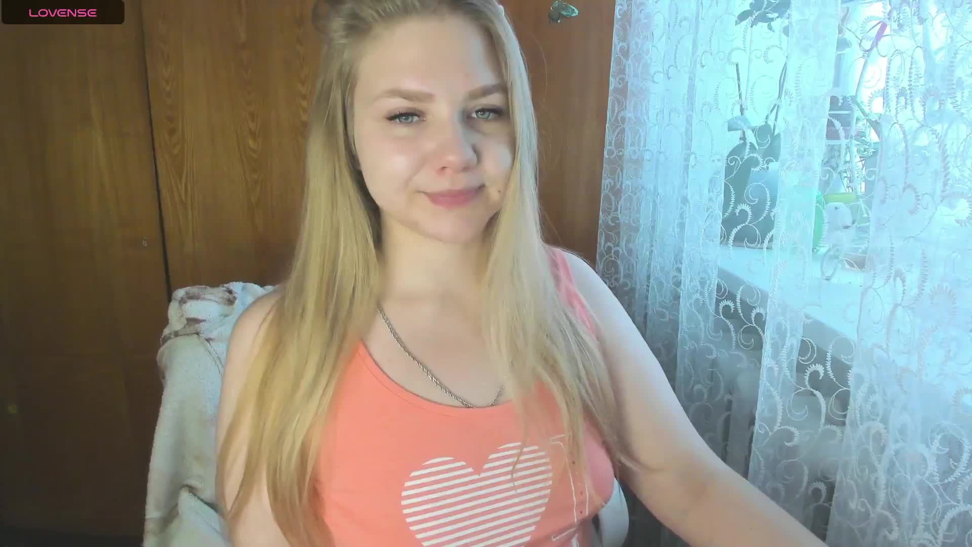 Emma-Frizea Cam Model Chat November 17, 2025