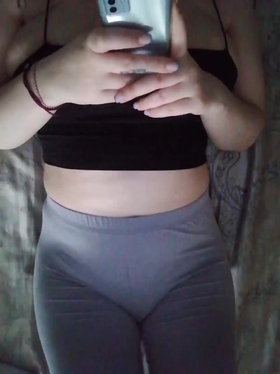 -Tiffany- Cam Model Chat November 17, 2025