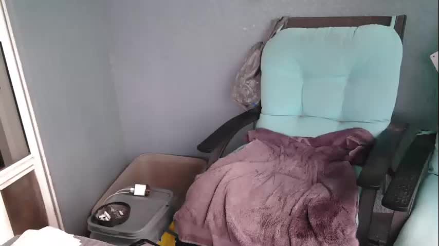 smallpenisbigtongue Cam Model Chat November 17, 2025