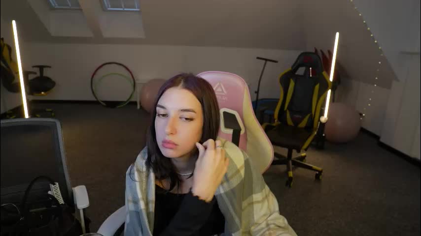 sheryl_elegance Cam Model Chat November 18, 2025