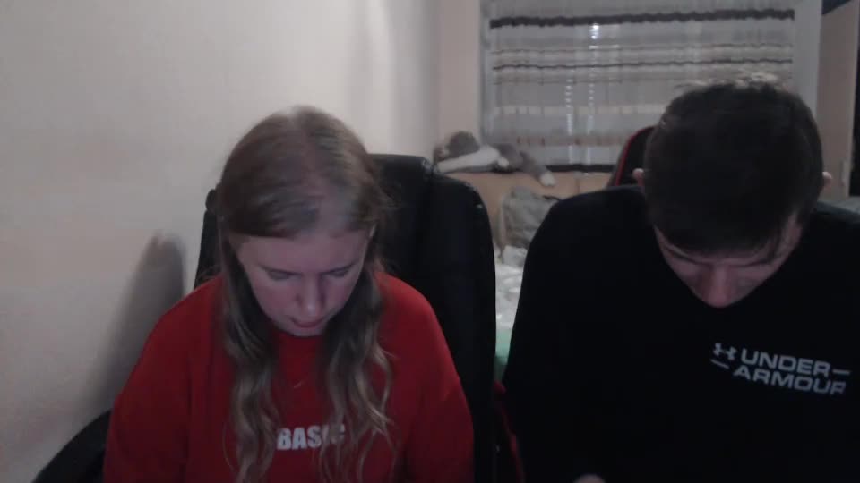 jenisandpeter Cam Model Chat November 18, 2025