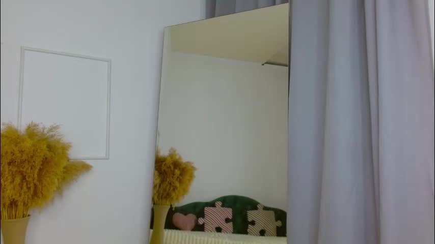 lina_muse_ Cam Model Chat November 18, 2025