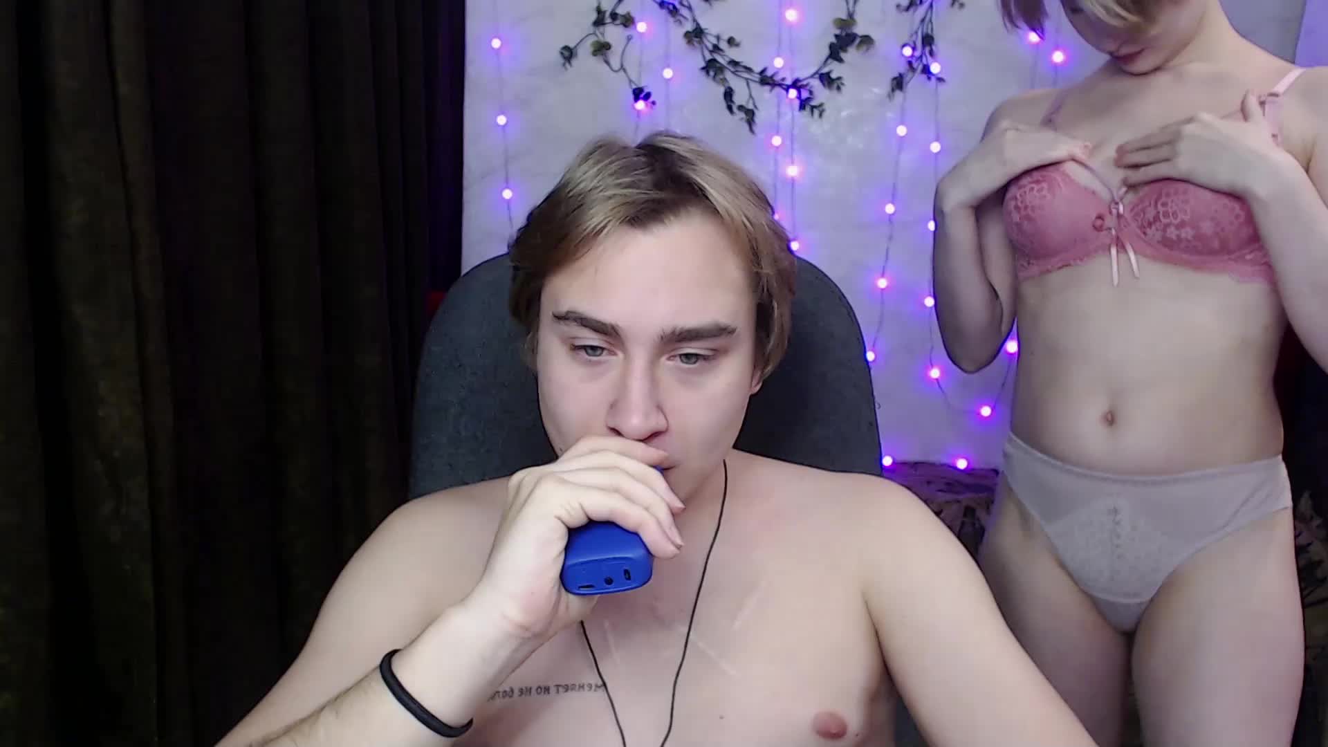 lust444money Cam Model Chat November 18, 2025