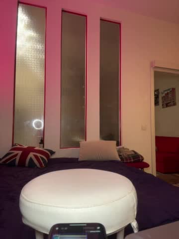 Tvoyasamka77 Cam Model Chat November 18, 2025