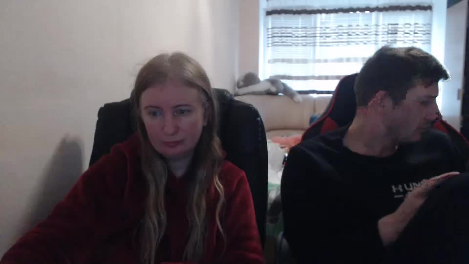 jenisandpeter Cam Model Chat November 18, 2025