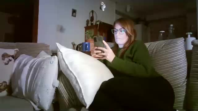 lolahueso Cam Model Chat November 18, 2025