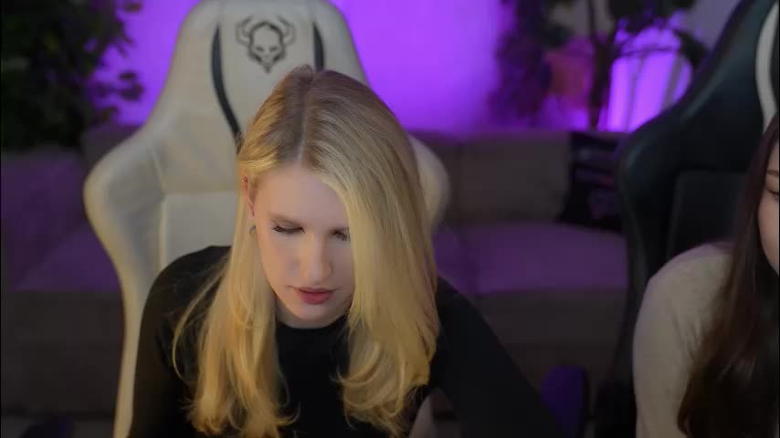 kira0541 Cam Model Chat November 18, 2025