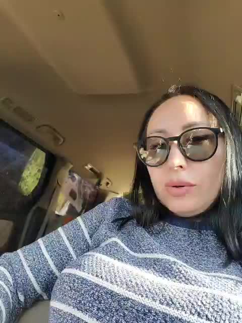 Alex80-201 Cam Model Chat November 18, 2025