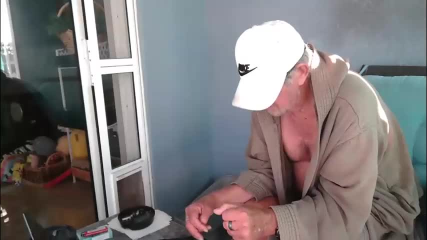 smallpenisbigtongue Cam Model Chat November 18, 2025