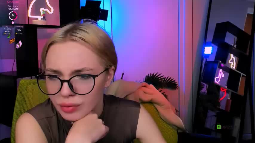 mila_glow Cam Model Chat November 18, 2025