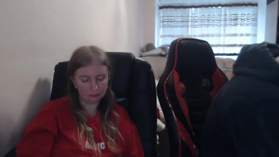 jenisandpeter Cam Model Chat November 18, 2025