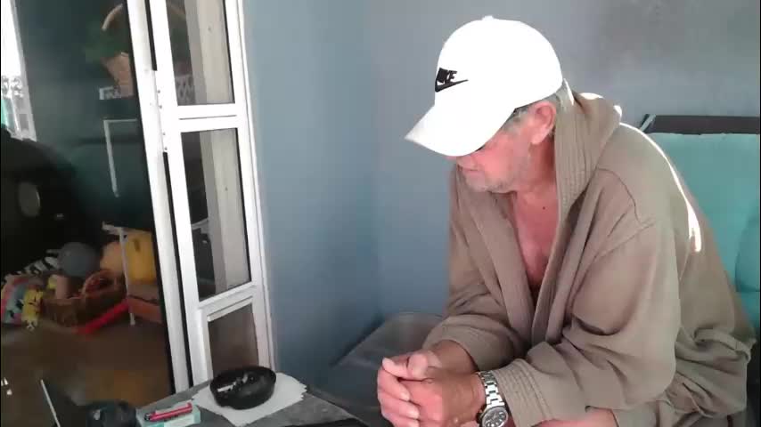 smallpenisbigtongue Cam Model Chat November 18, 2025