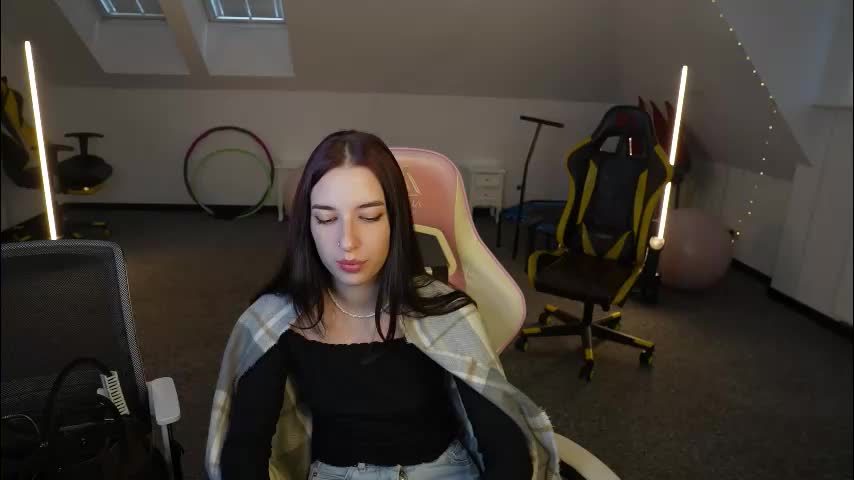 sheryl_elegance Cam Model Chat November 19, 2025