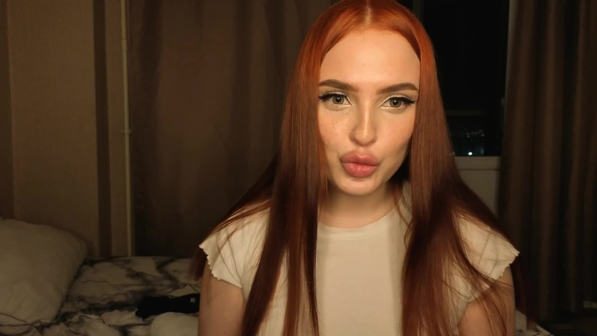 LisaAndDenis Cam Model Chat November 19, 2025