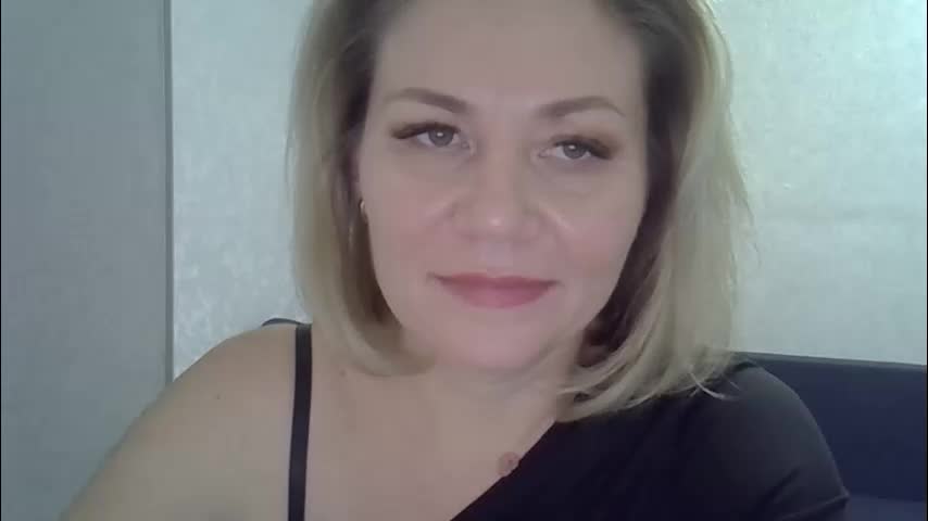 3susie Cam Model Chat November 19, 2025