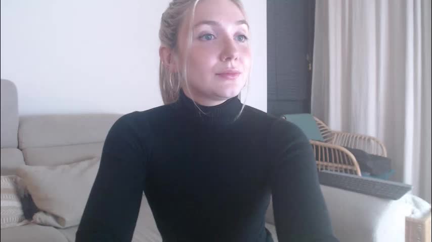 tattoobbgirl Cam Model Chat November 19, 2025