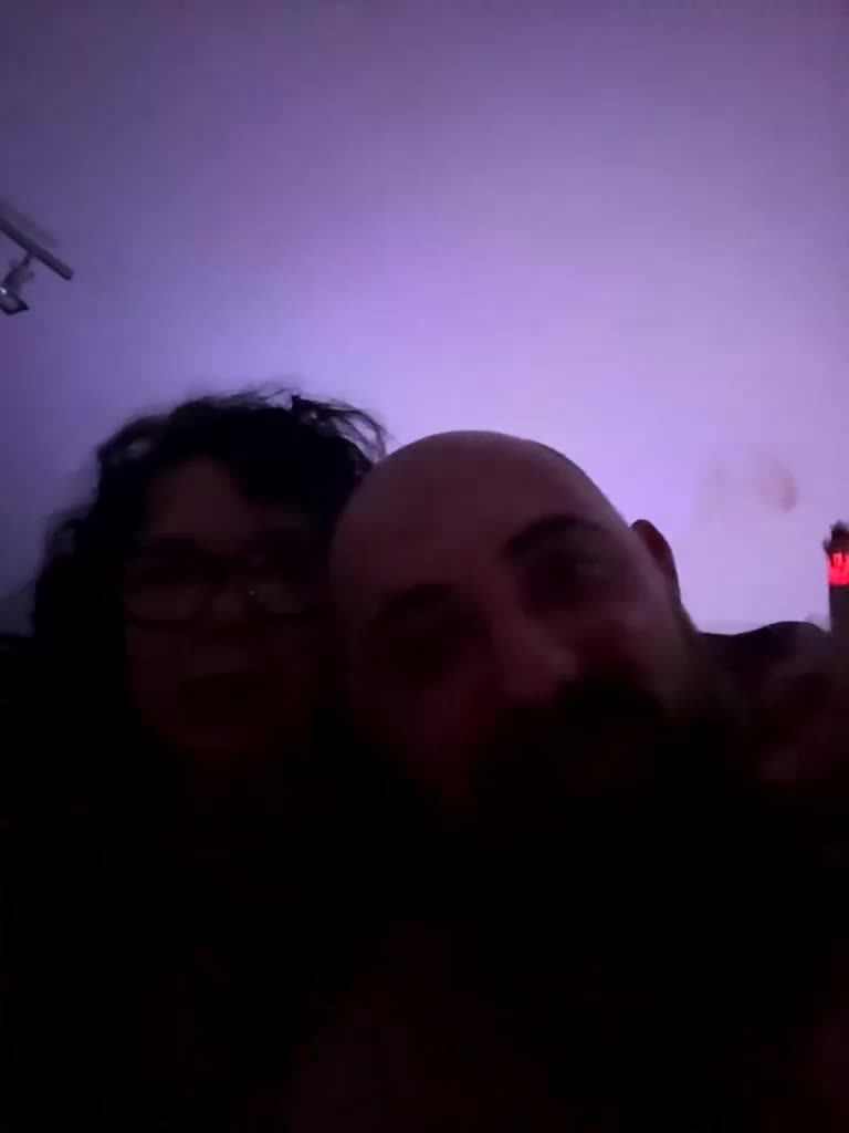 Flora8845 Cam Model Chat November 19, 2025