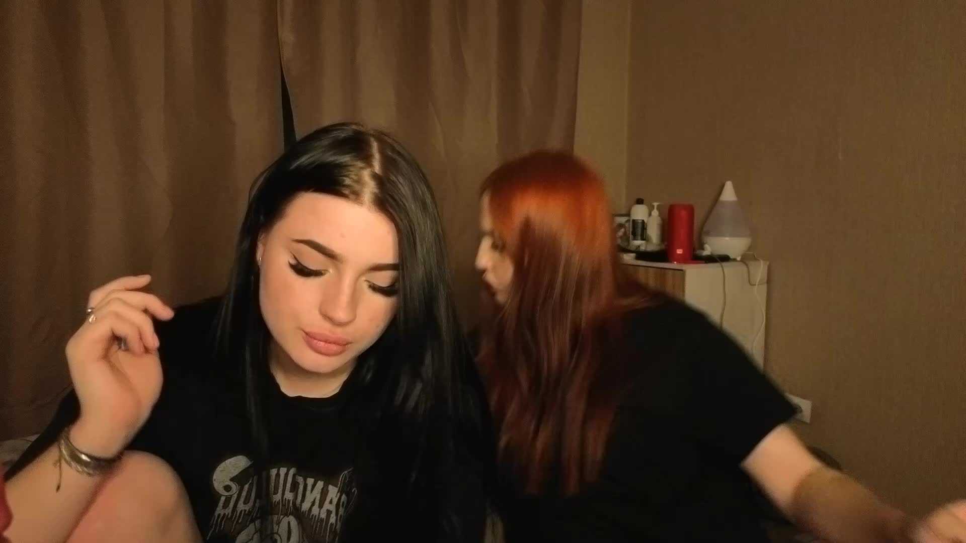 LisaAndDenis Cam Model Chat November 19, 2025