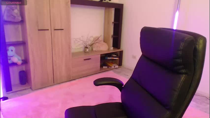 nicole___19 Cam Model Chat November 19, 2025