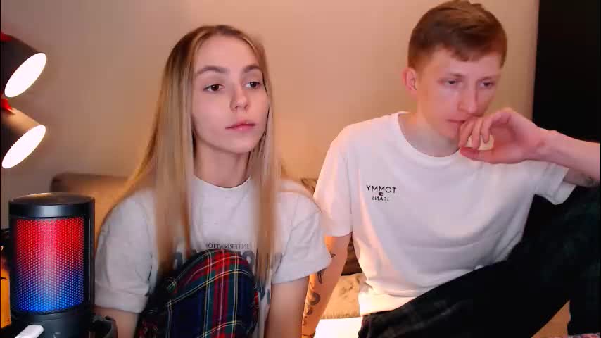 julsweet Cam Model Chat November 19, 2025