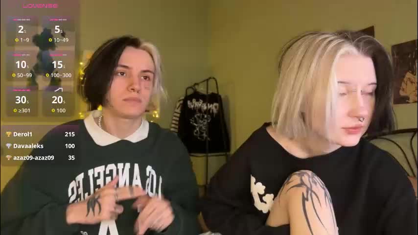 veryraretwins Cam Model Chat November 19, 2025