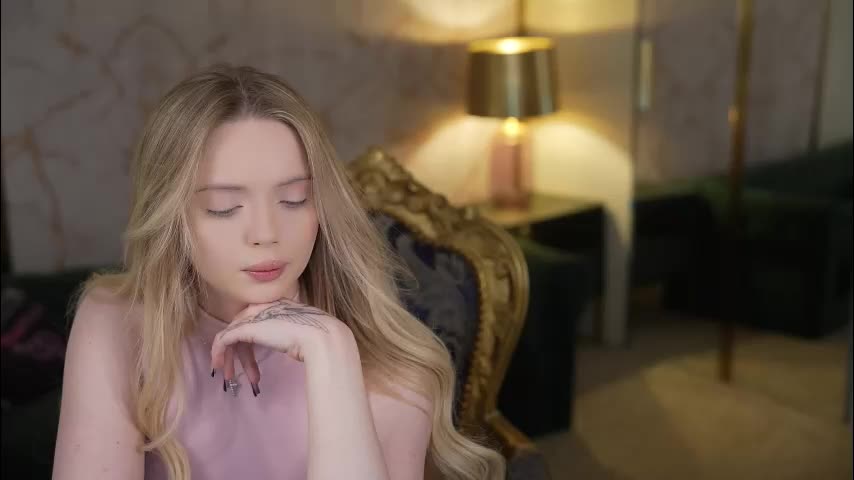 bright_diamonds_054 Cam Model Chat November 19, 2025